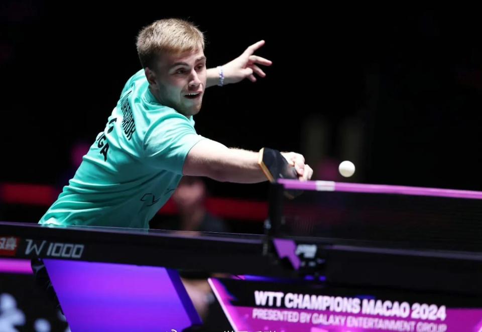 足球是一项 足球是一项